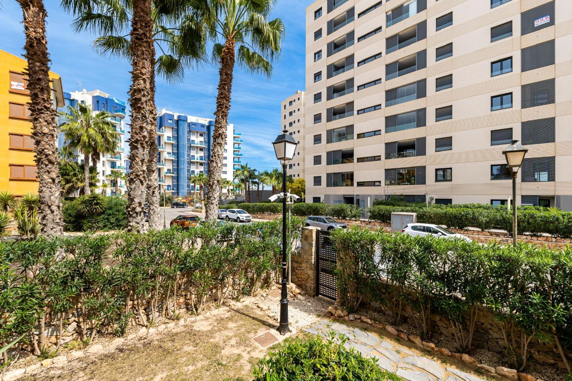 Tornado Apartamento Sunrise Torrevieja Exterior foto